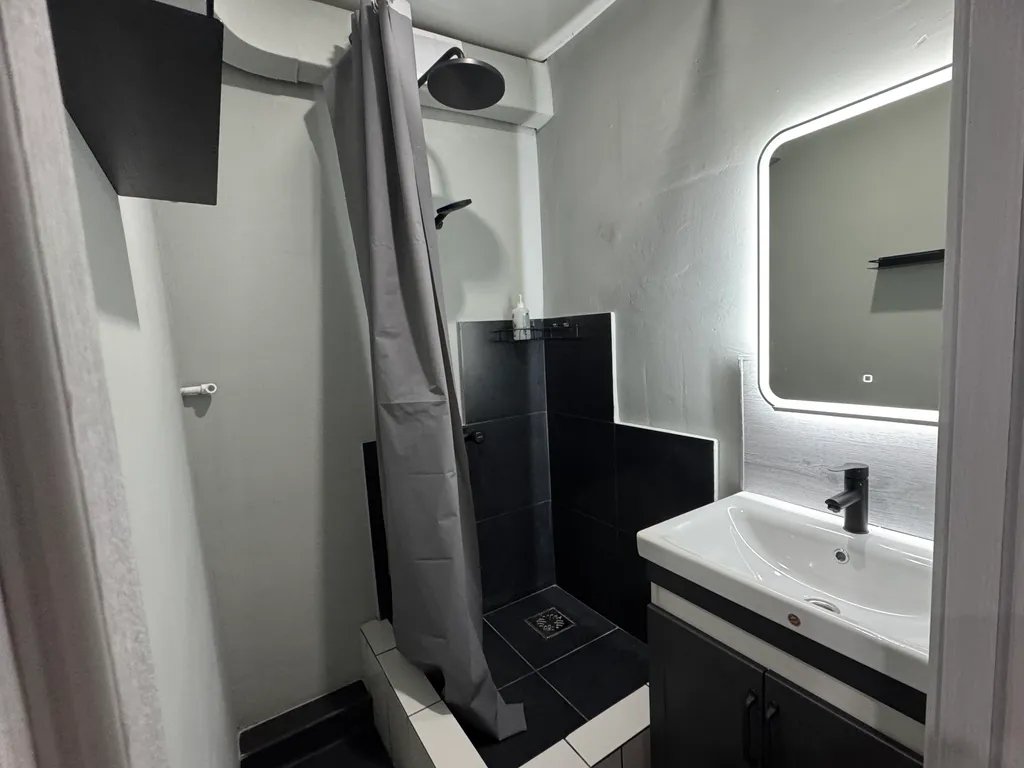 Двухкомнатная квартира с балконом