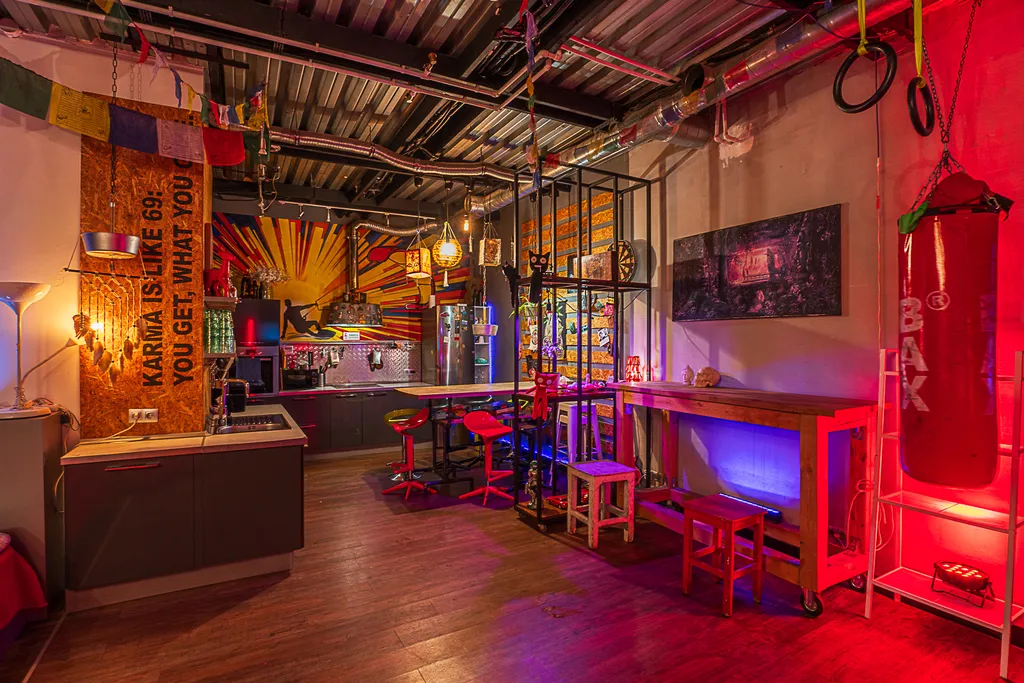 Стильный лофт - апартаменты, можно шуметь 24/7, супер звук