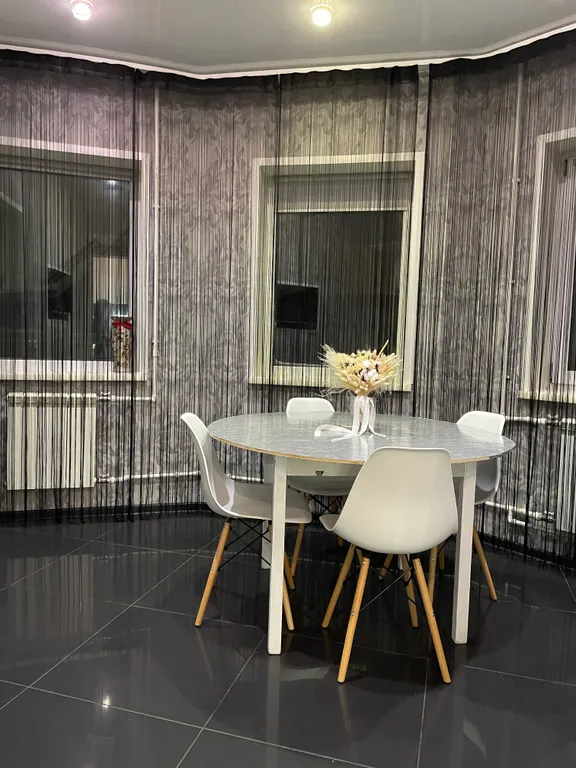 Уютный дом в черте города