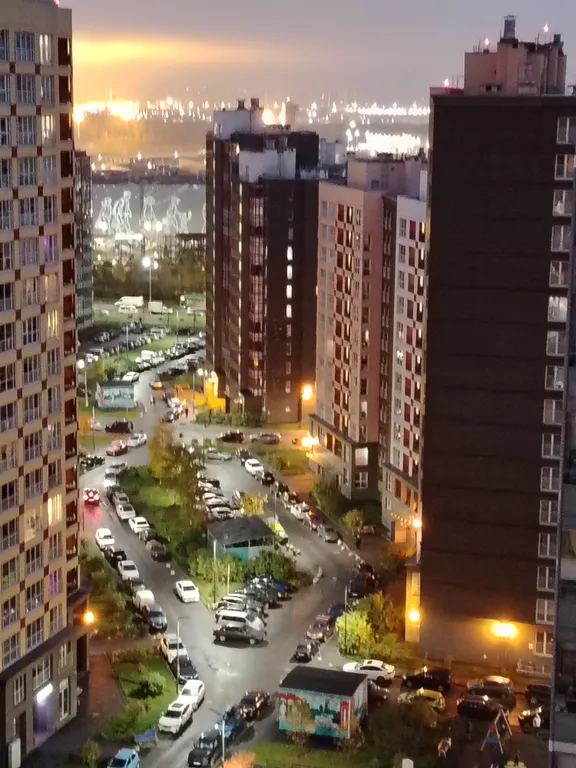 Большая студия с видом на город