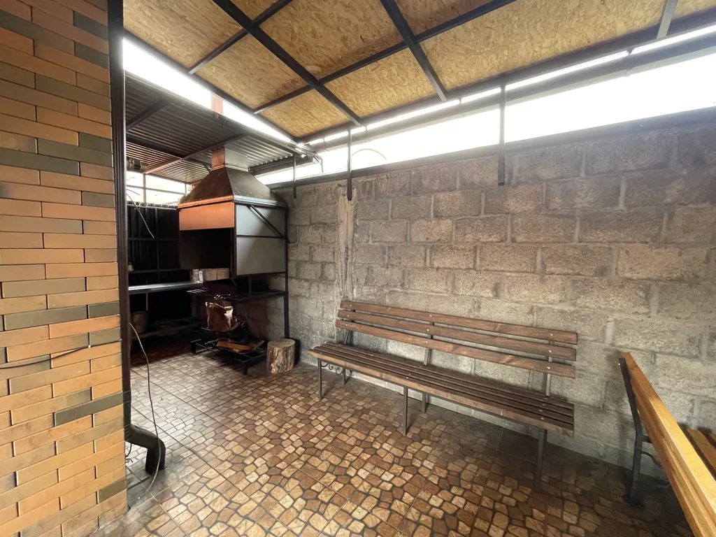 Уютный и просторный коттедж в центре поселка