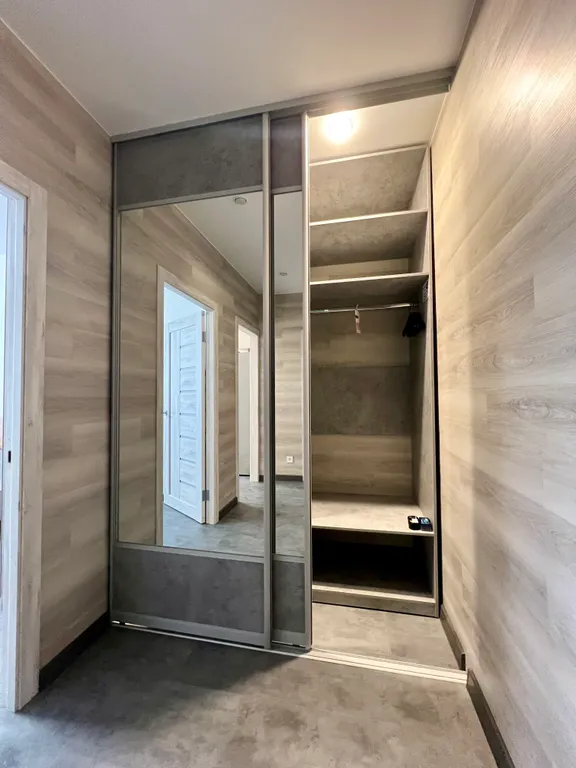 Уютная квартира Аэропорт Толмачево 5 минут(спальня+кухня-гостинная)