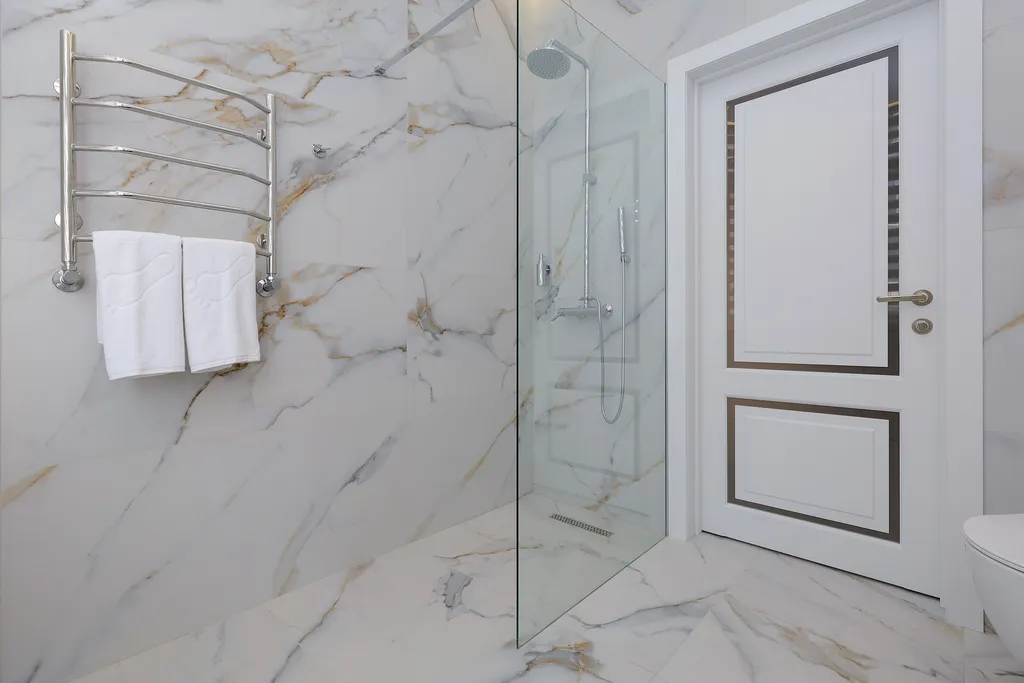 Уютная двухкомнатная квартира с дизайнерским ремонтом возле моря