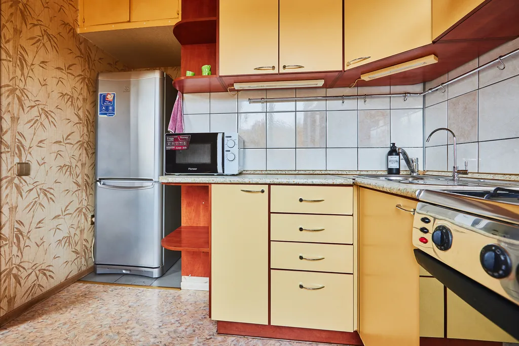 Ваш Рантье на Ленина 26 возле Театра кукол