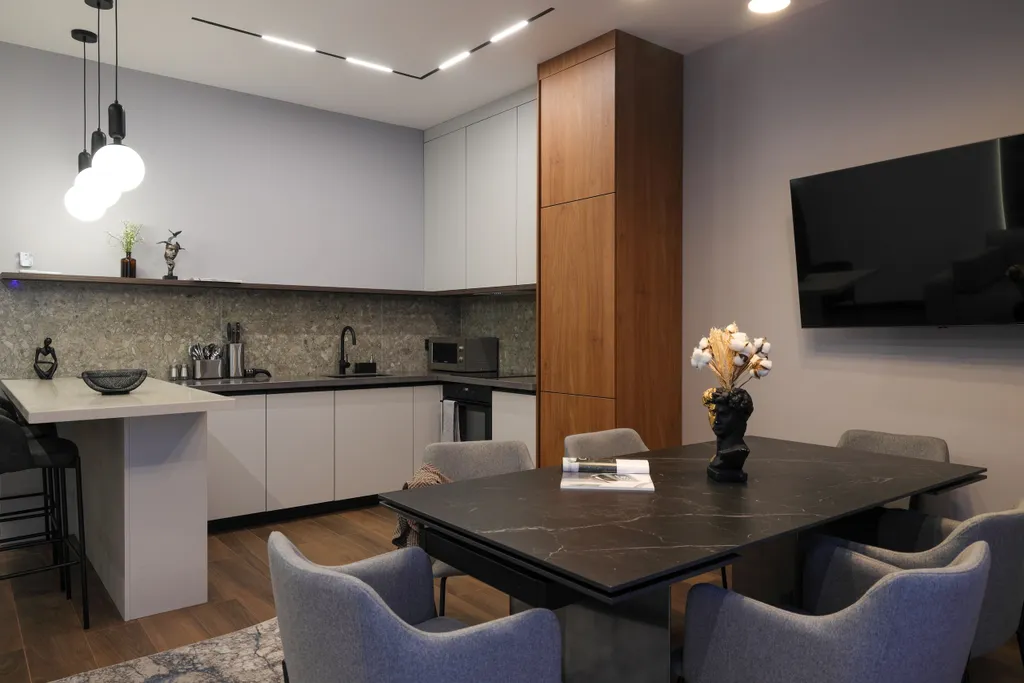 Коттедж c 2 спальнями, террасой, мангальной зоной и парковкой