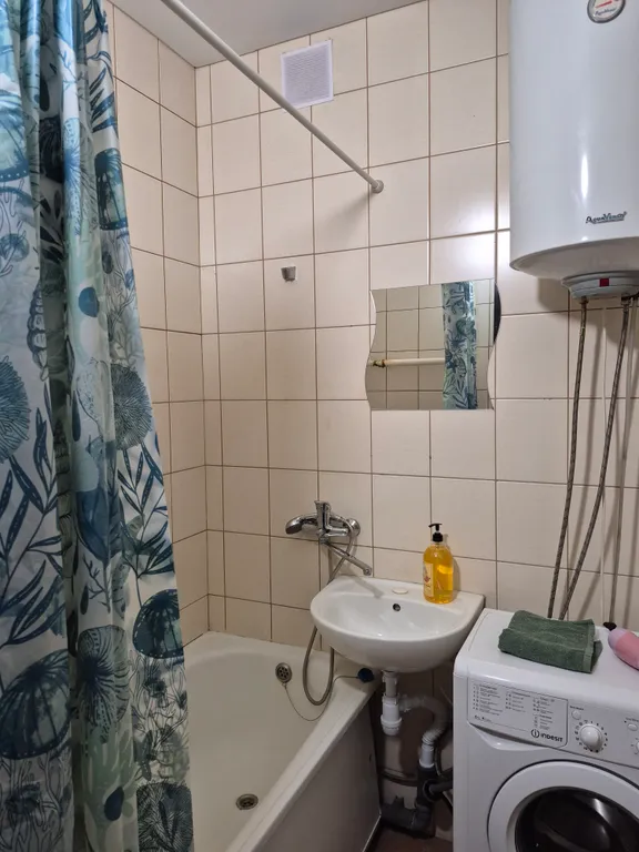 Большая трёхкомнатная квартира рядом с тц ультра