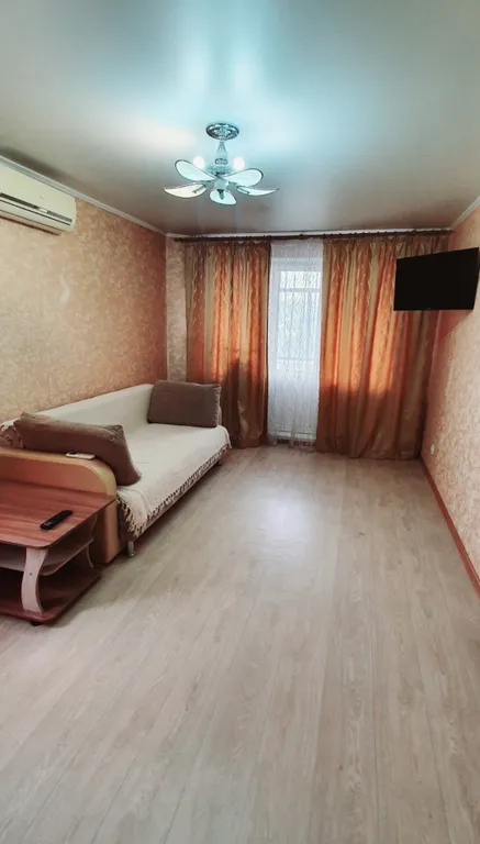 Уютная квартира в центре — аренда посуточно в Орск