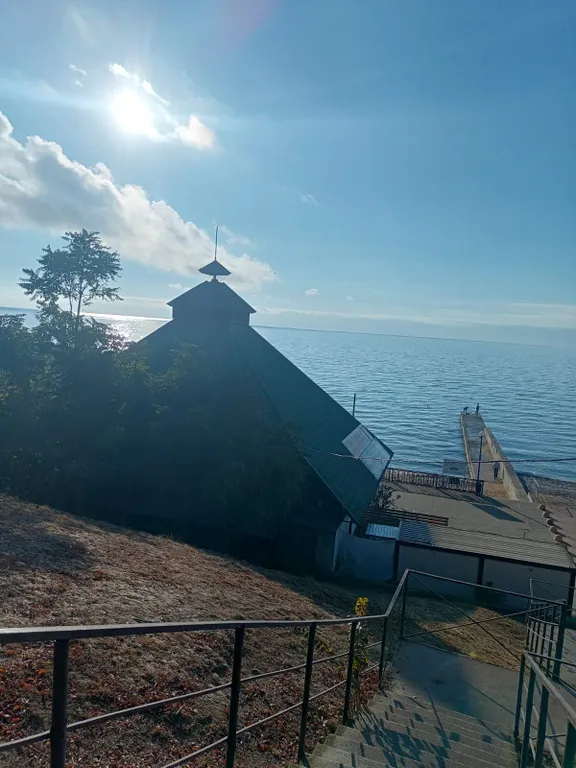 Уютный домик у моря