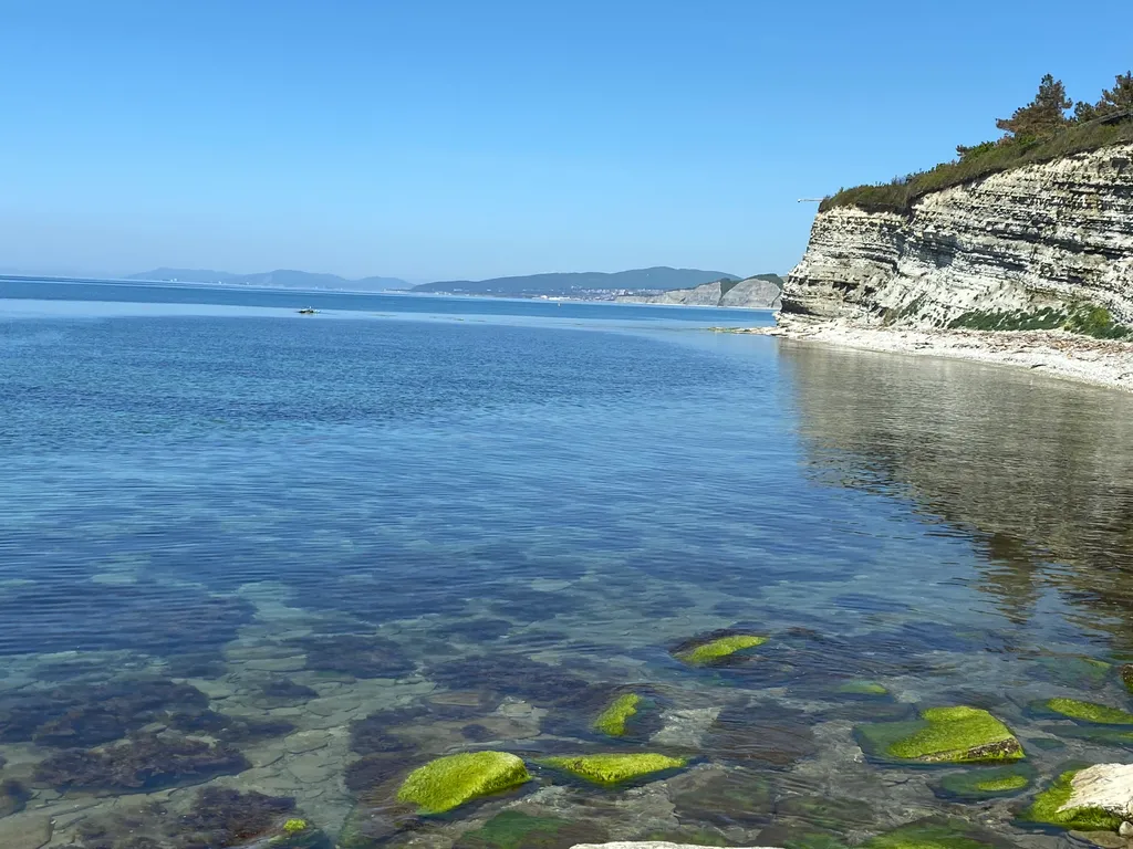 Дивное море рядом