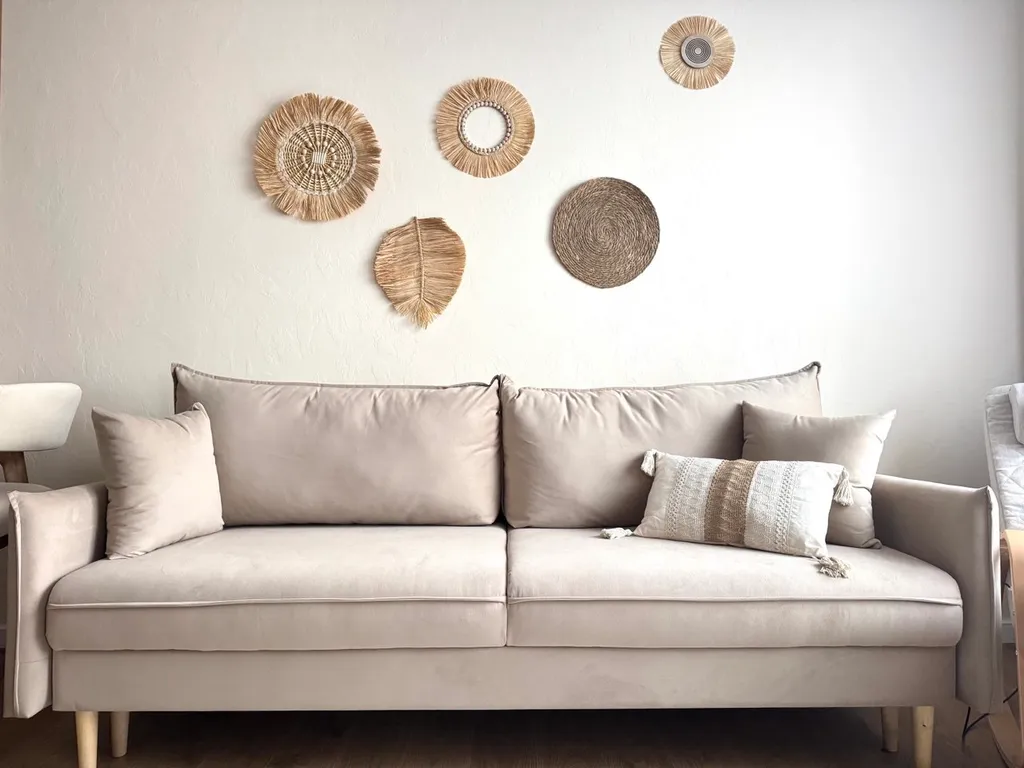 Студия бохо у набережной, с сауной, массажным креслом, проектором