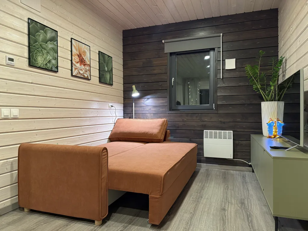 Коттедж Дом на 3 спальни с камином — Стеклянный