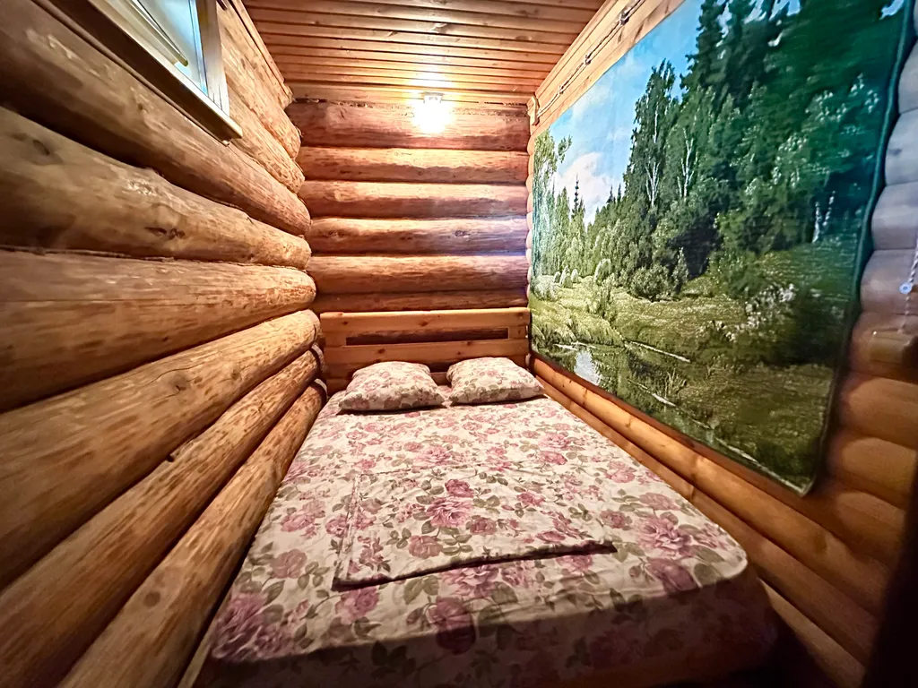 Сруб с баней на дровах