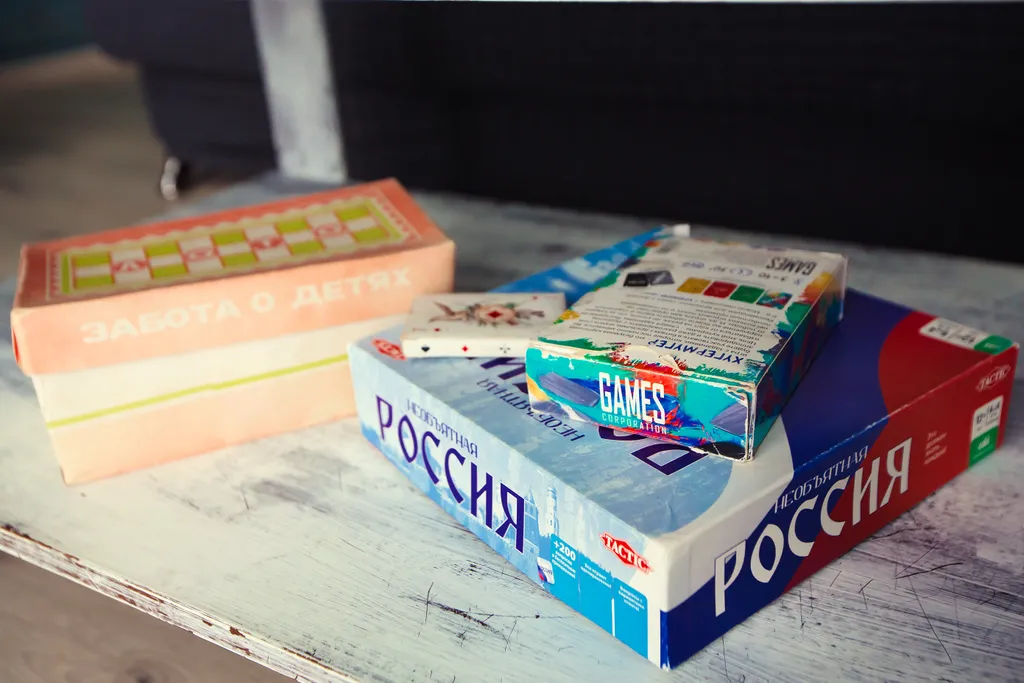 Панорамный коттедж в морском стиле с видом на озеро