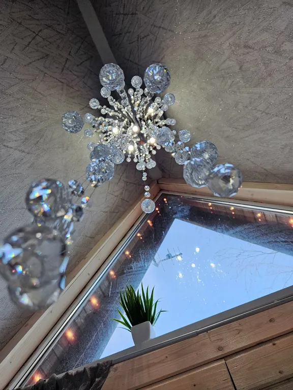 Коттедж Домик-шале-люкс с гидромассажной ванной — Великий Новгород