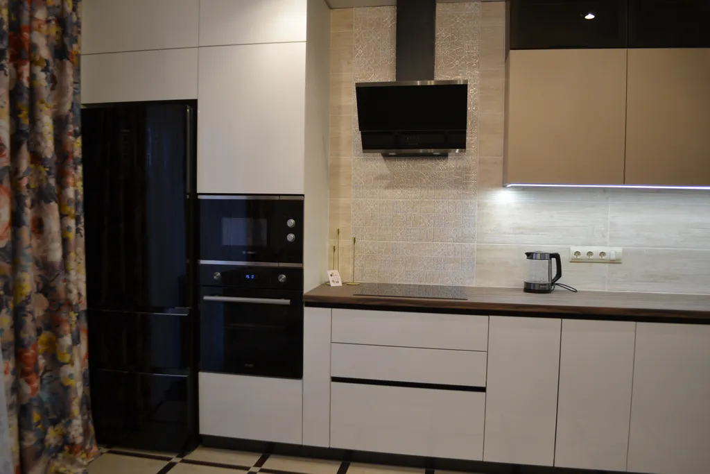 Квартира с панорамными окнами с видом на реку