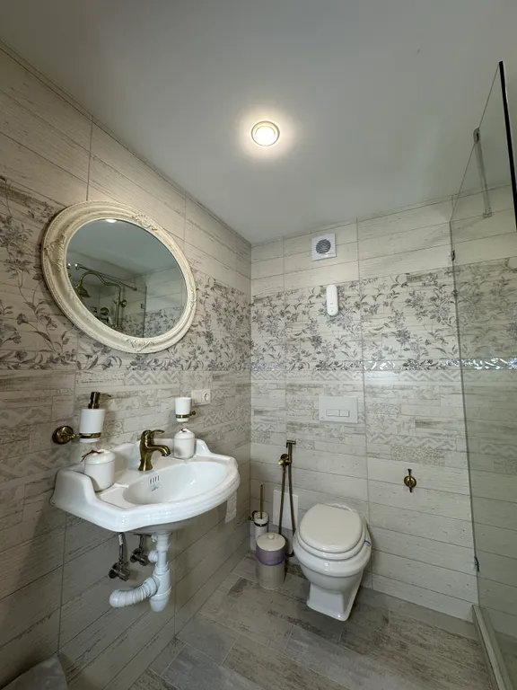 Уютный таунхаус с видом на лес