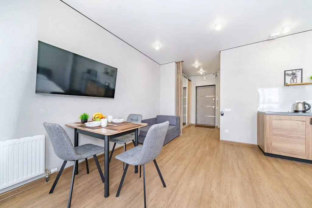 Стильная новая студия с видом на лес