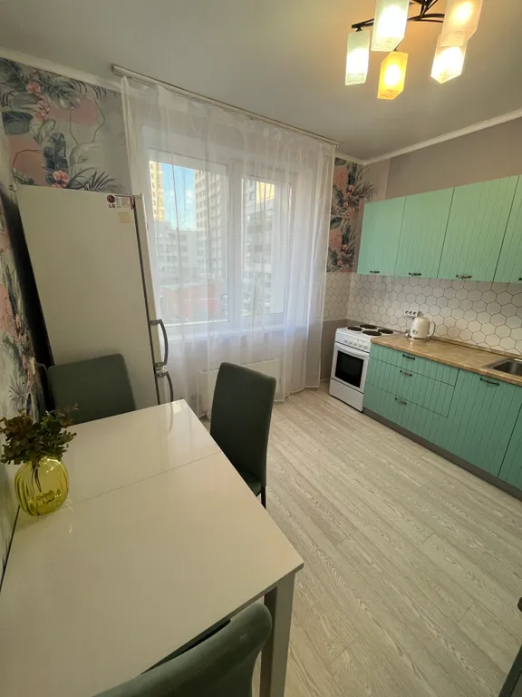 Квартира Просторная двушка в пешей доступности ТЦ Планета с раздельными комнатами — Красноярск