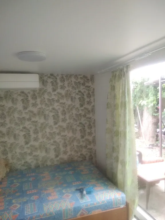 Номер в центре в трёх кварталах от моря