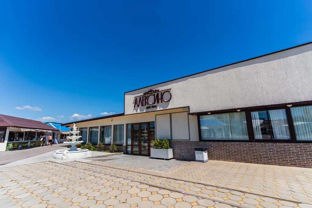 Дизайнерская студия у моря от LetoApart