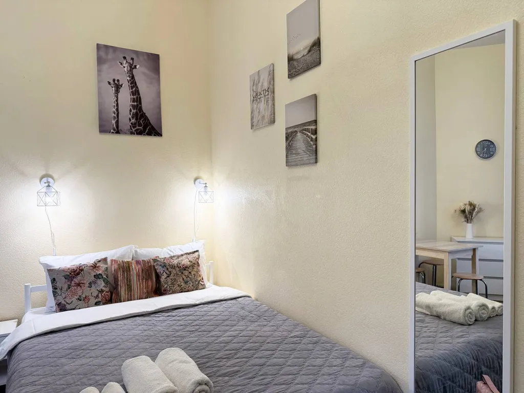 Квартира Квартира Уютная студия на Кирочной Гости Дома — Санкт-Петербург