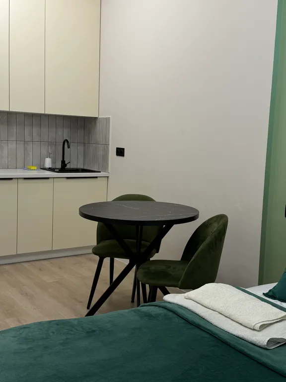 Квартира Квартира Стильная студия в современном ж/к "Метрополис" — Красноярск