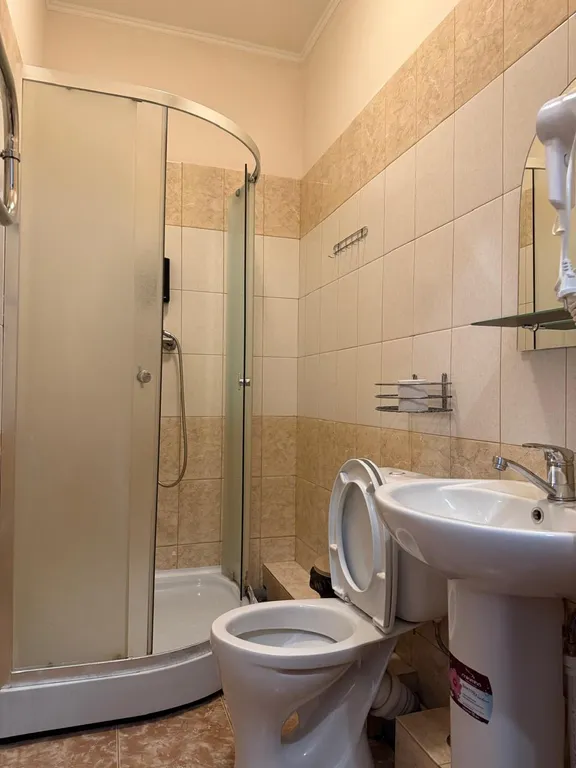 2-местный номер с двухспальной кроватью в Астрахани