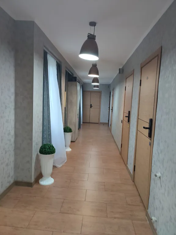 Коттедж на берегу в городе, сауна с бассейном