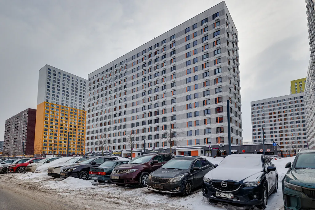 Большая уютная студия на 4х рядом с метро