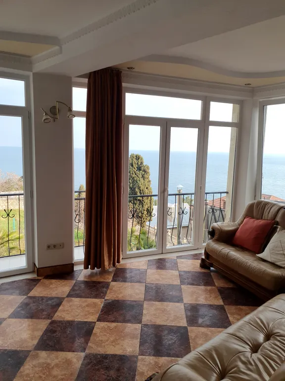 Квартира в 50 метрах от моря