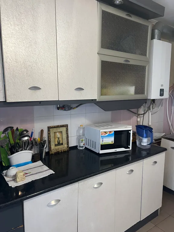 Номер с видом на хурму