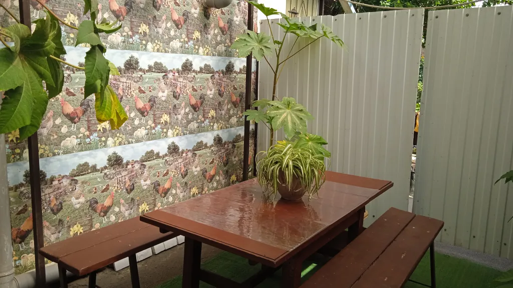 Большой дом в центре у моря