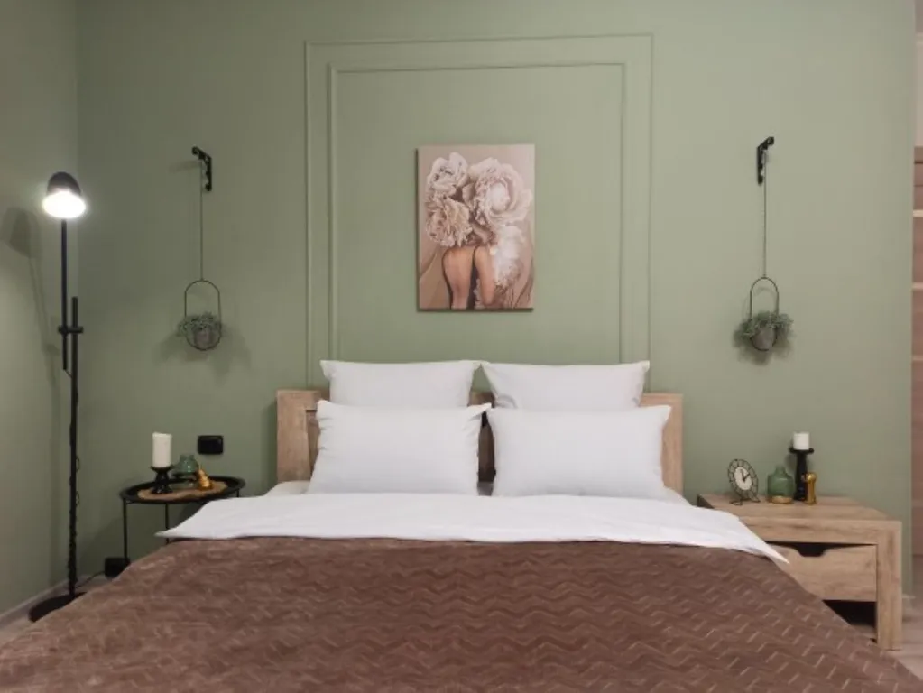 Оливковая, двухкомнатная квартира на Кургане — аренда посуточно в Брянск