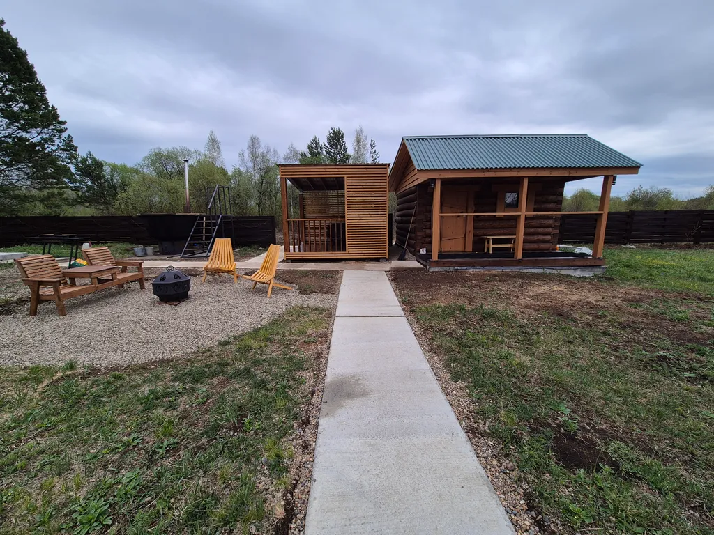 Дом с баней и банным чаном