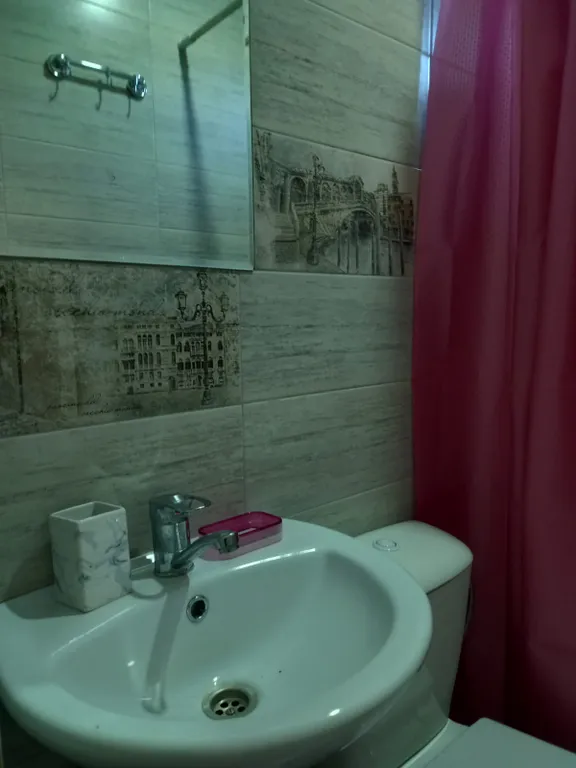 Номер со всеми удобствами в коттеджном домике