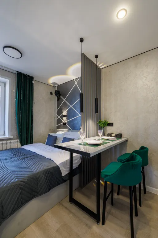 Уютная кино-студия с проектором