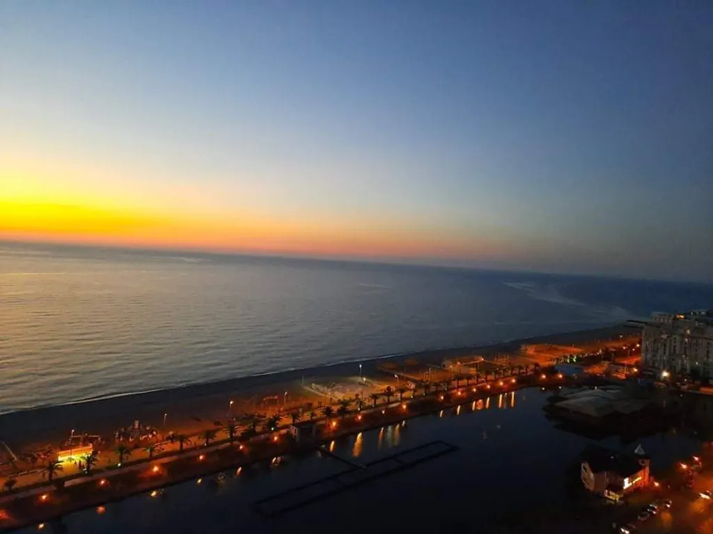 Апартаменты в Орби Сити с видом на море и танцующие фонтаны