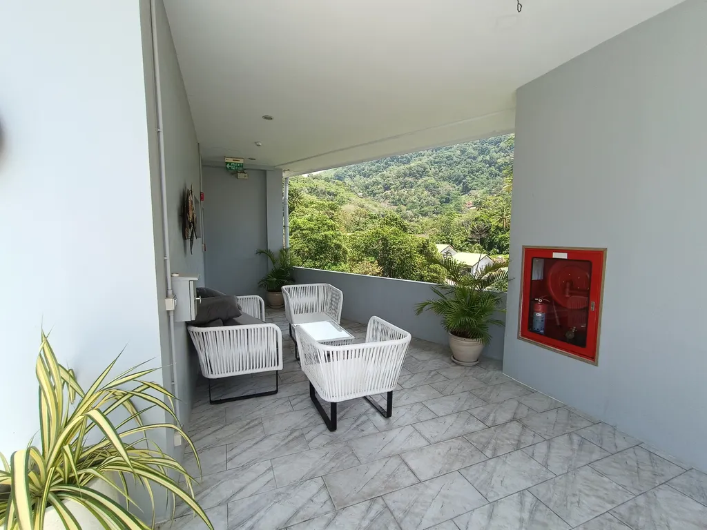 1-к видовая квартира с бассейном на крыше Karon