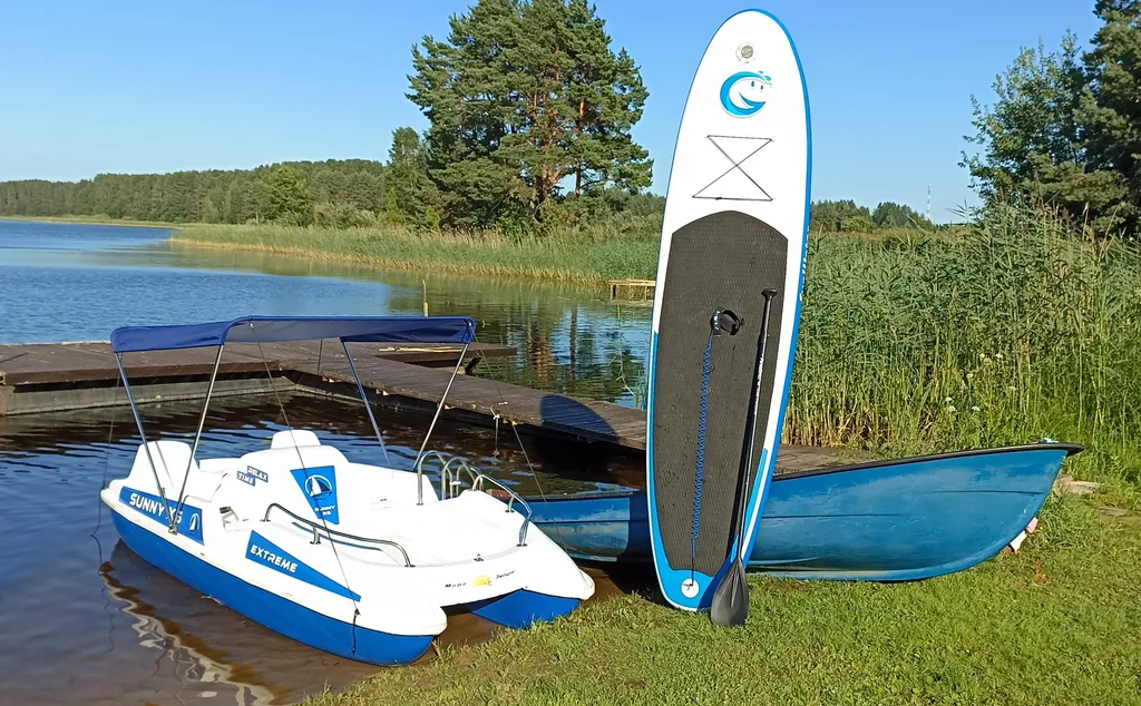 Уютный двухэтажный дом на берегу озера Селигер