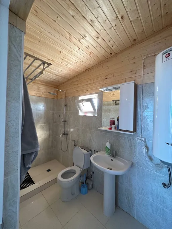 Домик на берегу моря