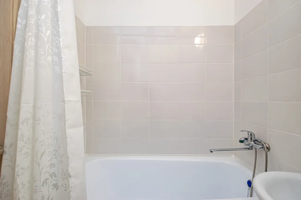 Уютная современная студия у Планеты