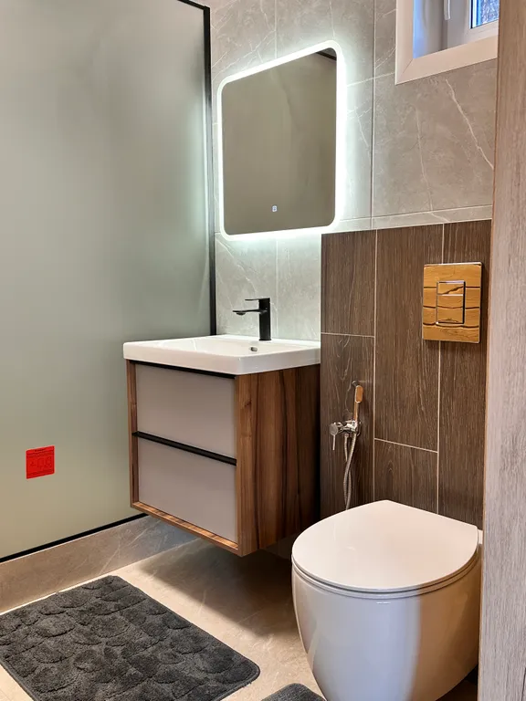 Новый круглогодичный коттедж из бруса на берегу Катуни