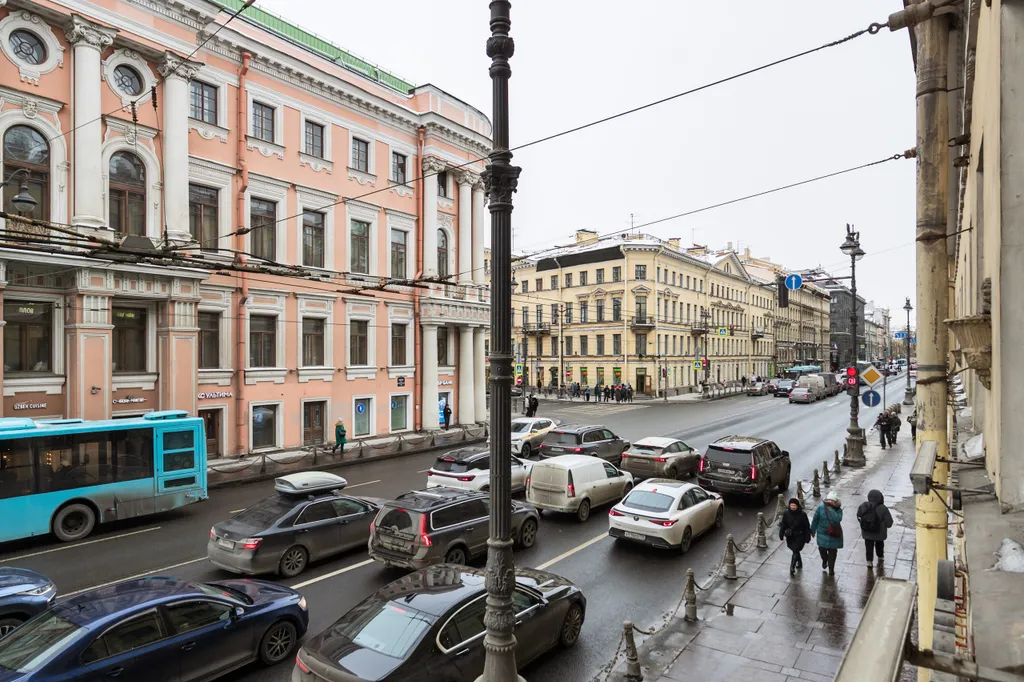 Квартира Квартира Светлая евротрёшка с окнами на Невский — Санкт-Петербург