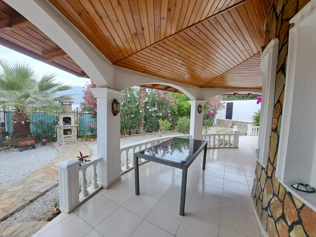 Частная вилла с собственным бассейном