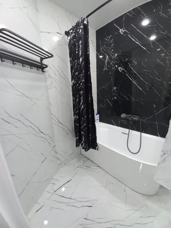 Шикарная квартира в центре города с видом на горы