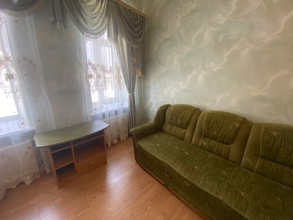 Уникальная квартира с интересным ремонтом и настоящим камином