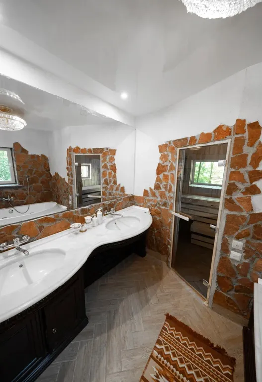 Коттедж Коттедж на 16 мест, семейные праздники, для ретриты, мероприятия, баня — Москва