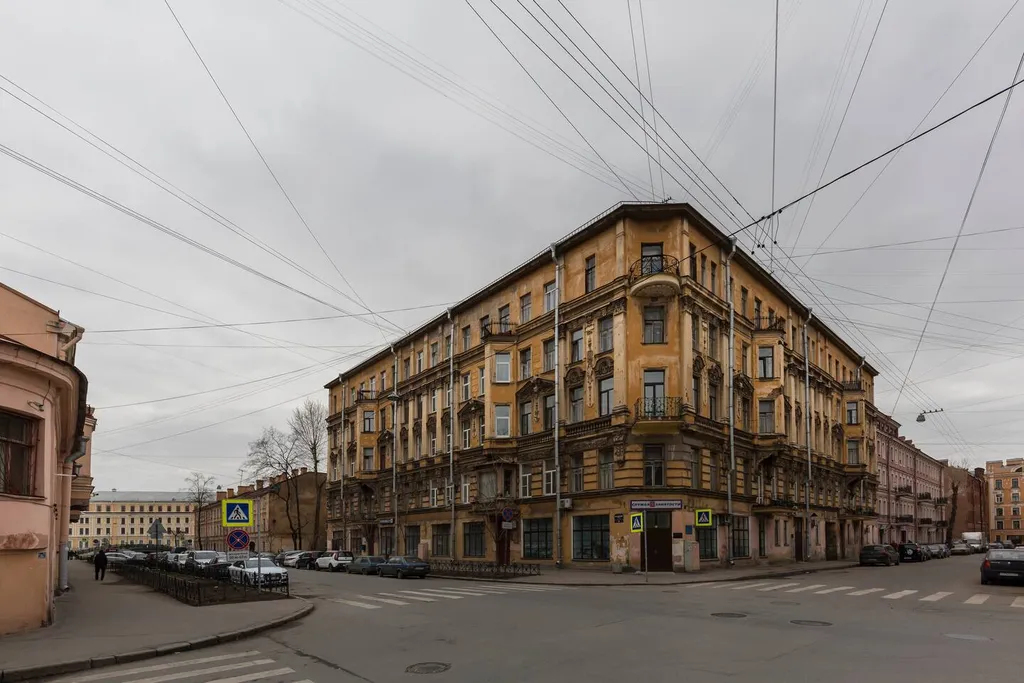 Квартира Большая светлая комната в старой Петербургской квартире — Санкт-Петербург