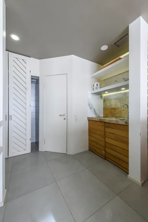 ЛАЙТ БЛЮ ДИЗАЙН-СТУДИЯ | 30 м² | Уют в стиле ростик с горным пейзажем!