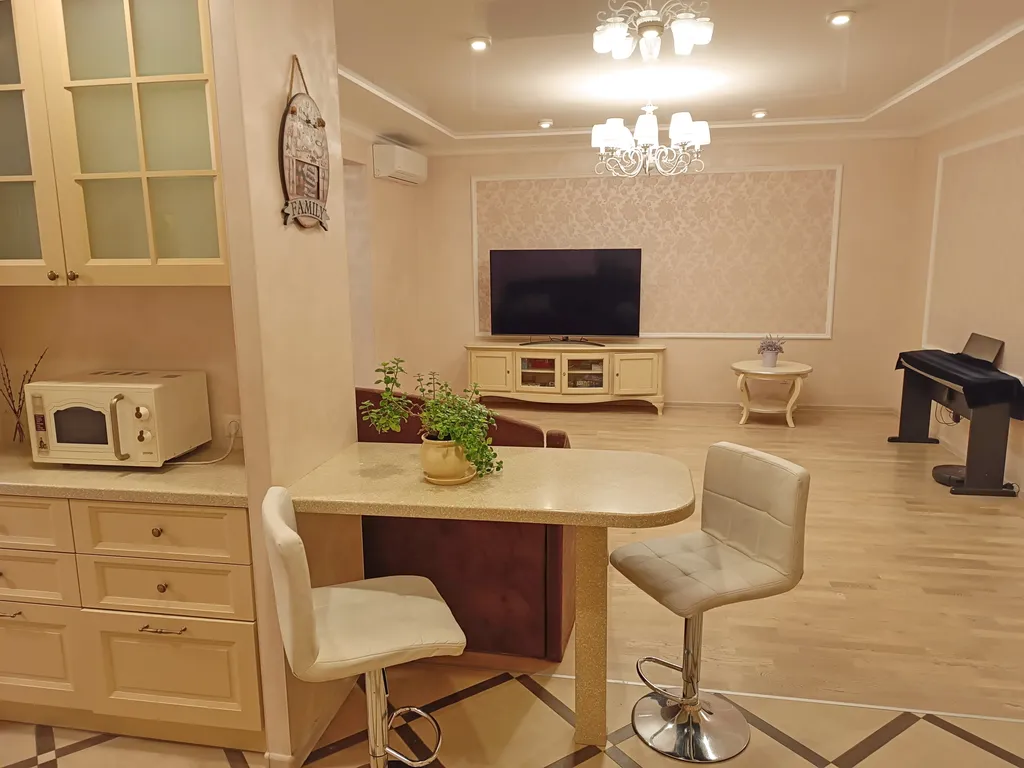 4-комнатная Квартира